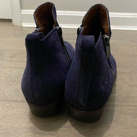 Lucky Brand Navy Blue Embroidered Basal Ankle Boots - Picture 4 of 12